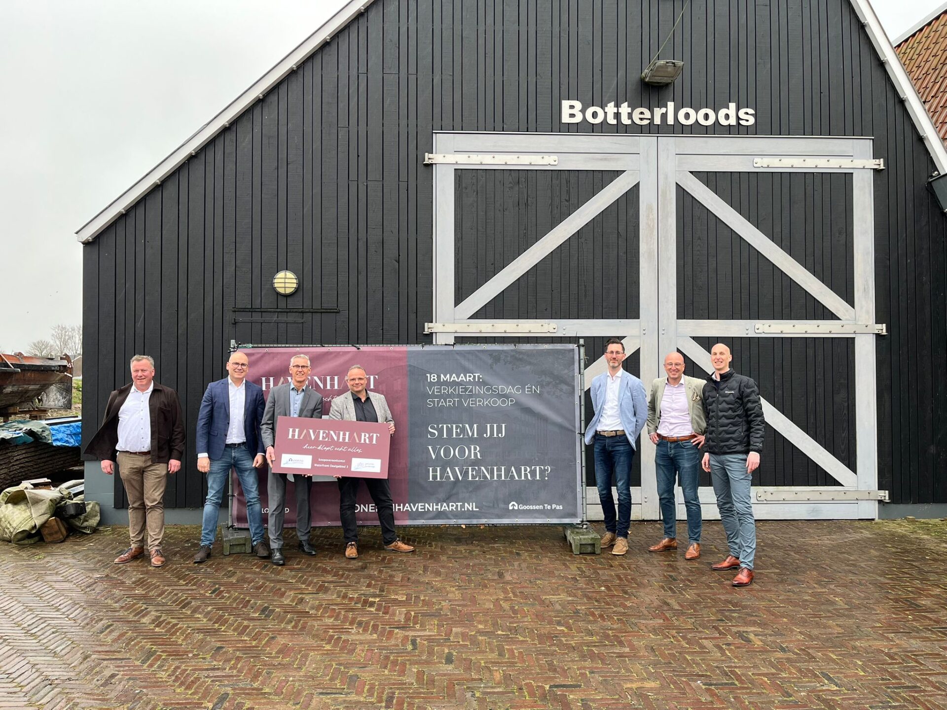 persbericht foto ondertekening koopovereenkomst gemeente, loostad, goossen te pas